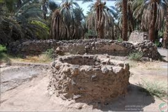 بئر رومة التاريخية المرتبطة بعثمان بن عفان رضي الله عنه في المدينة المنورة